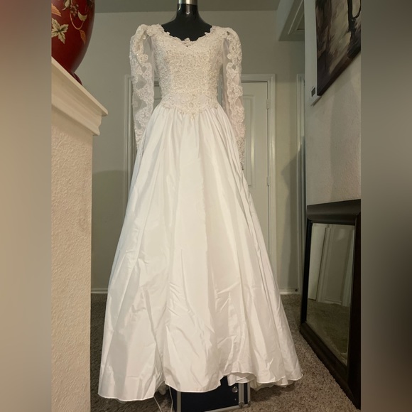 Ilgwu size 10 please check all picture of condition - Picture 5 of 17